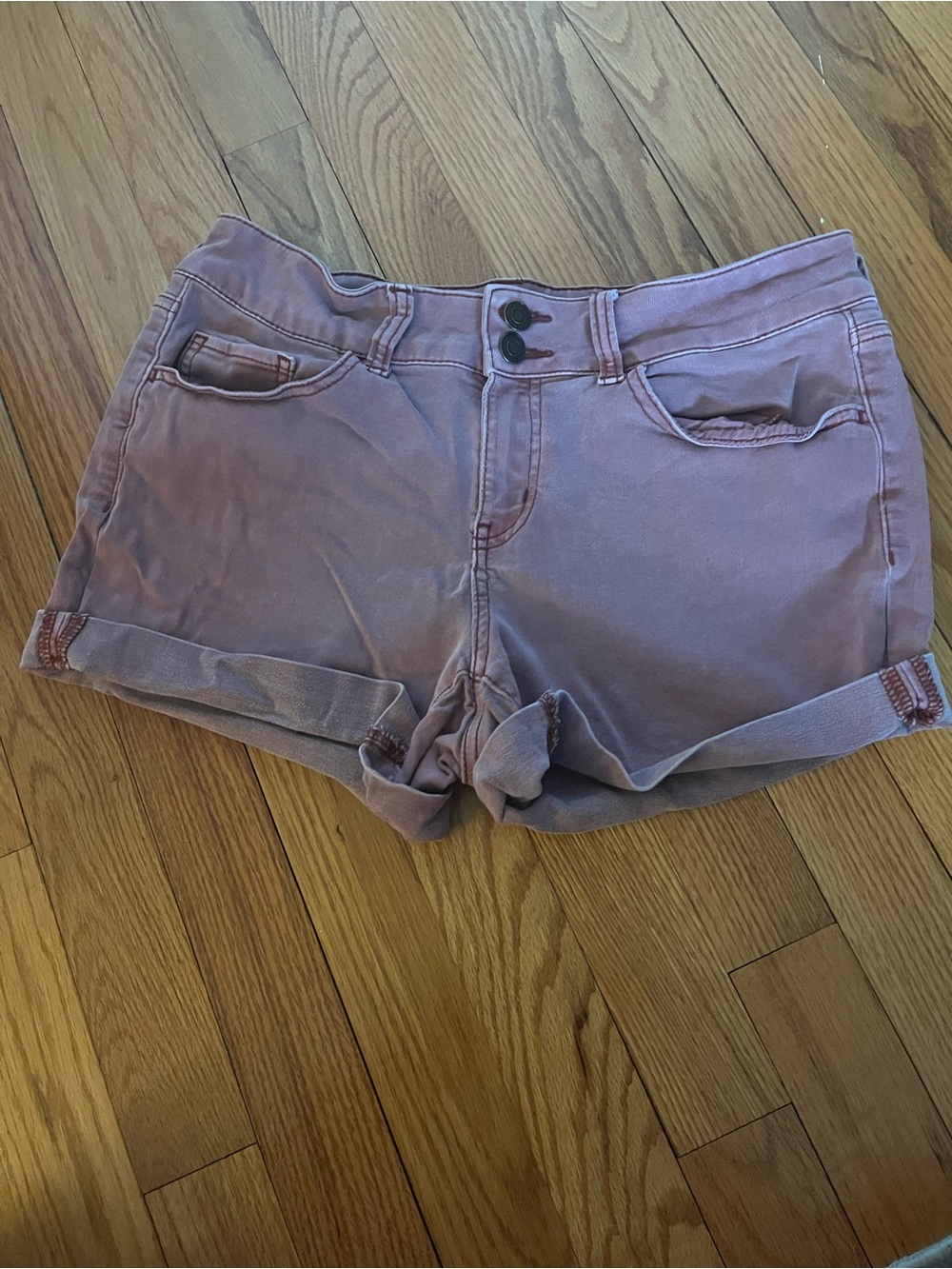 SO Women's Rolled Cuffed Jean Shorts - Mauve Pink